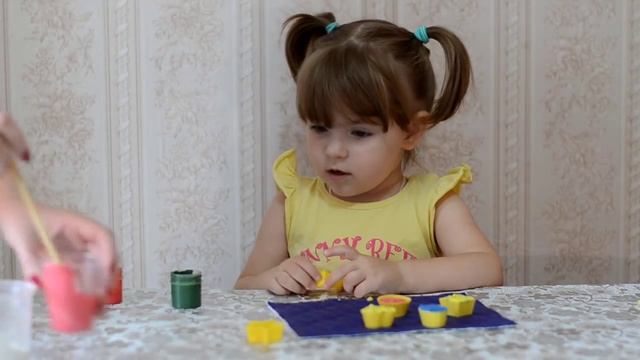 Как сделать цветные мелки. Делаем своими руками цветной мел. DIY Детское творчество. смотреть онлайн