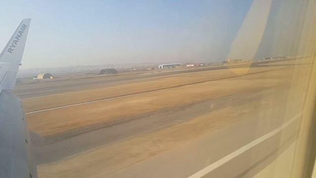 Landing in Thessaloniki Airport смотреть онлайн