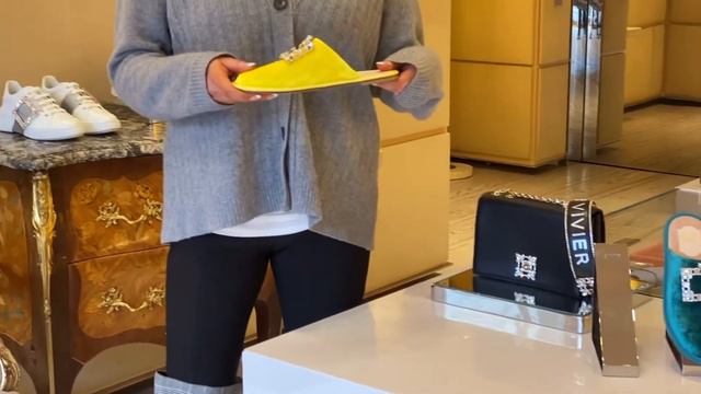 Make A Date on Madison 2021 - Roger Vivier смотреть онлайн