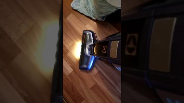 Пылесос аккумуляторный Electrolux смотреть онлайн