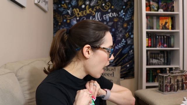 READING VLOG | Aurora Rising! My First Harry Potter Clothing Unboxing! #magicalreadthn смотреть онлайн