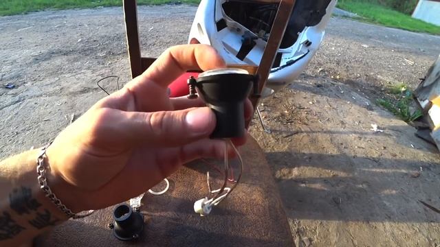 СОБИРАЮ СВЕТ НА YAMAHA AEROX! ВАЛЮ НА ЗАДНЕМ ПО ГОРОДУ. смотреть онлайн