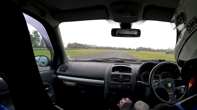 Castle Combe Track Day [PART 1/3] - 11th February 2023 - 2004 Renault Sport Clio 182 смотреть онлайн