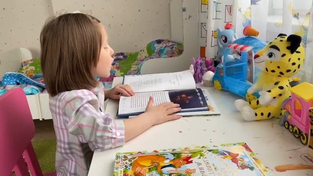 Златка шоколадка знакомит с книгой Холодное сердце #холодноесердце смотреть онлайн