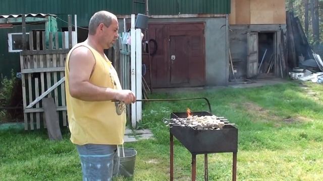 КРАСНОЩЁКОВСКИЙ район АЛТАЙСКОГО края. Возможно ли там держать КРС?! Жарим ШАШЛЫКИ,обжигаем ПОДКОВУ смотреть онлайн