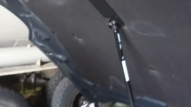 Газовый упор капота на Форд Мондео смотреть онлайн
