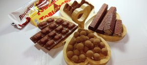 Асмр Шоколад! Распаковываю шоколад! Звуки асмр для вашего удовлетворения! Хруст и скрип