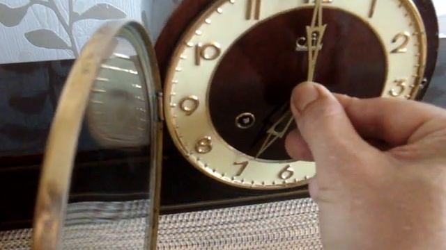 Часы каминные(настольные) с боем Sonneberg Германия смотреть онлайн