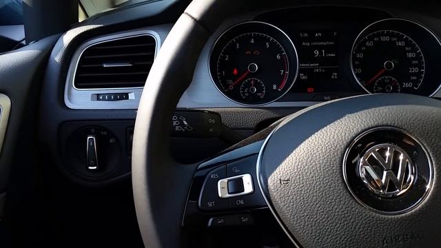 2015 Volkswagen Golf TSI (Trendline) 5 door 'first glance' смотреть онлайн