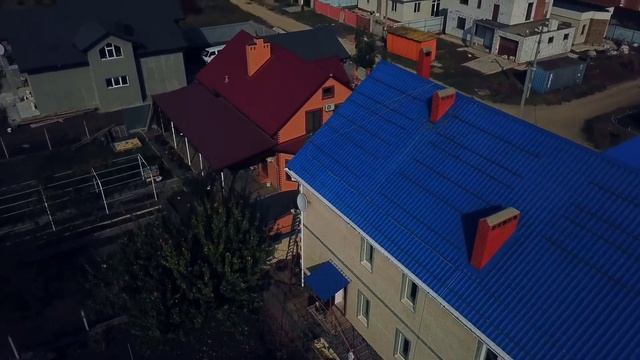 Солнечные панели на скатной крыше. Солнечные батареи. Зеленый тариф. смотреть онлайн