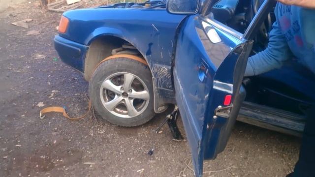 Как завести автомобиль если у вас сел аккумулятор и некому толкнуть смотреть онлайн