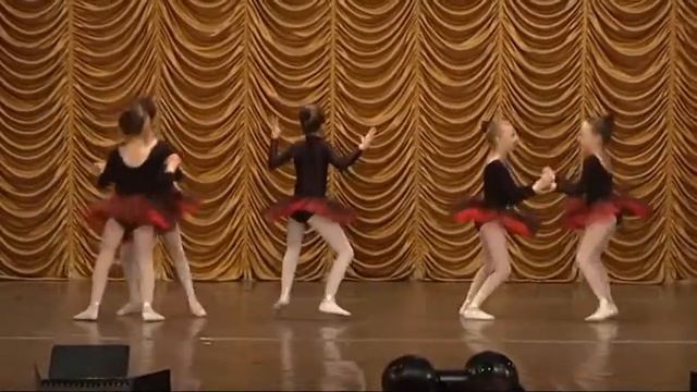 Танец арапчат. Балетная студия "Солнышко" (”Soarele”) смотреть онлайн