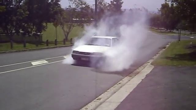 Ford Telstar GL Burnout смотреть онлайн