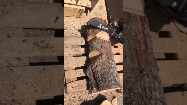 Опора барной стойки из цельного бревна #слэб #лофт #дерево #zimani #chainsawman #тренд #chainsaw смотреть онлайн