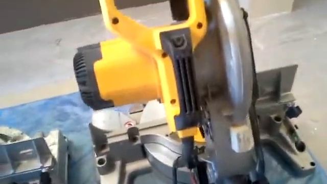 Торцовка dewalt dw703 vs dewalt dw713 (отличия) смотреть онлайн