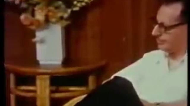Albert Ellis and Gloria - Counselling 1965 Full Session - Rational Emotive Therapy - CAPTIONED смотреть онлайн