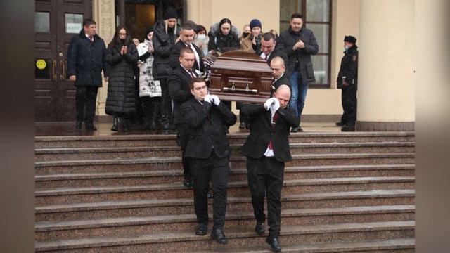 Почему Пугачева не пришла на похороны Градского: народ онемел... смотреть онлайн