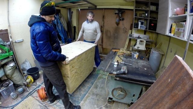 Движуха в мастерской - Точу 700 деталей, ДВС стол смотреть онлайн