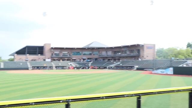 DIVING ON THE TARP after a CRAZY STORM at a Minor League Baseball game (Beloit Sky Carp) смотреть онлайн