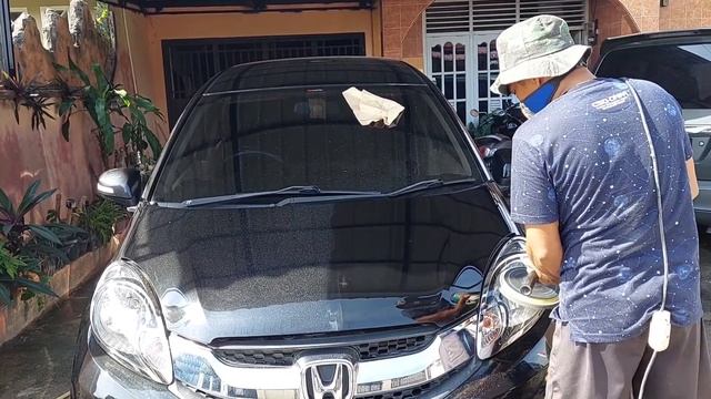 SALON MOBIL HONDA MOBILIO 2015 KINCLONGKAN LUAR DALAM смотреть онлайн