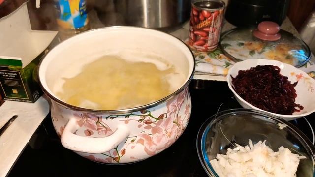 Свекольник с фасолью смотреть онлайн