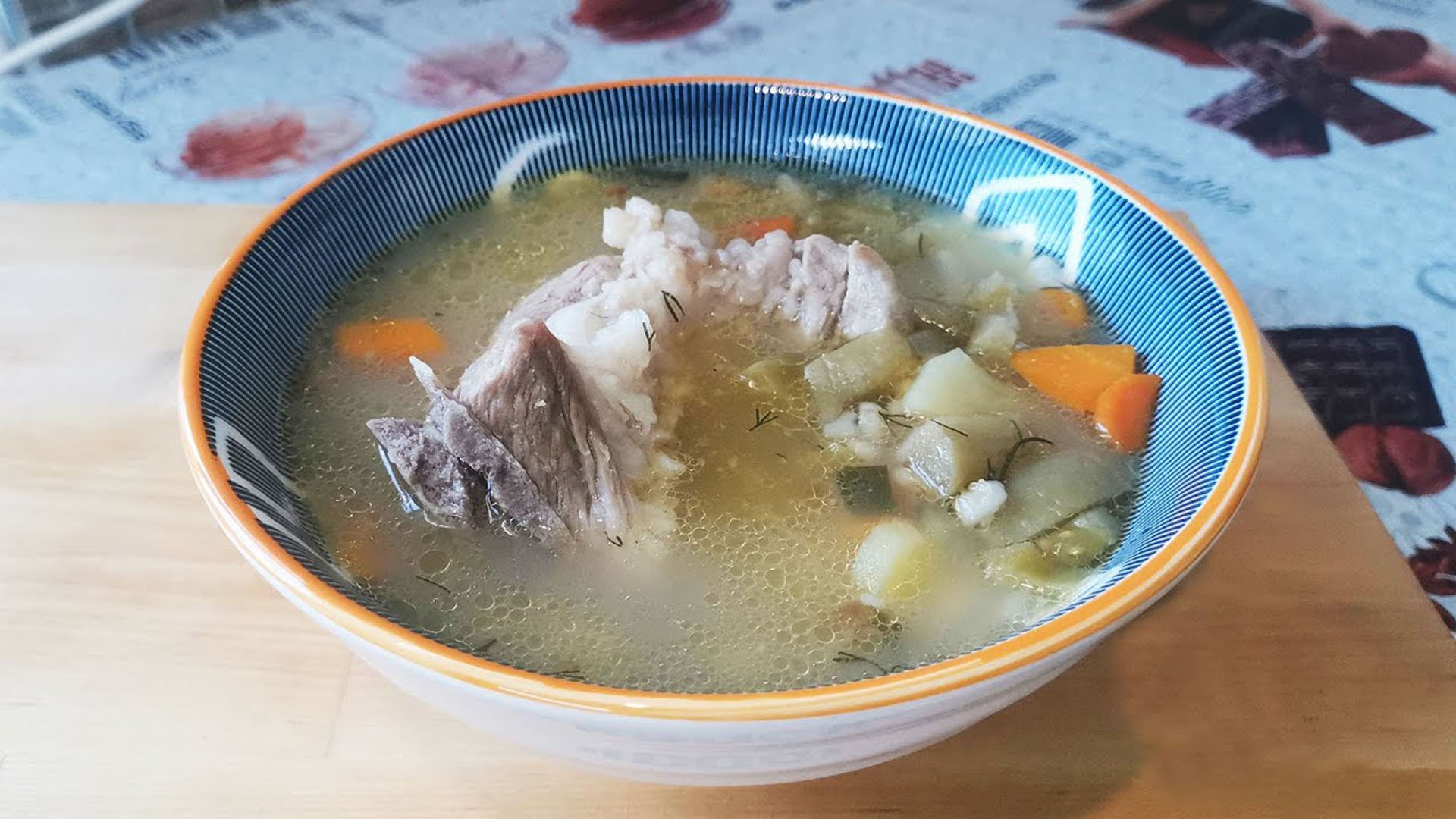 Рассольник с перловкой и маринованными зелеными помидорами смотреть онлайн