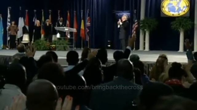 Benny Hinn Sings 