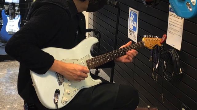 Fender Custom Shop Custom Built 1960 Stratocaster N O S Olympic White смотреть онлайн