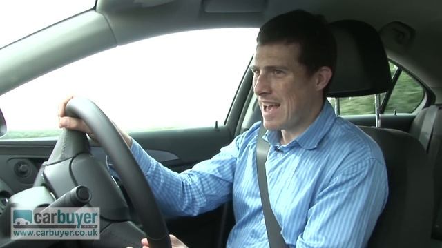 Vauxhall Insignia review - CarBuyer смотреть онлайн