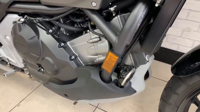 Here we have a brilliant example of the HONDA NC750 XA-L смотреть онлайн