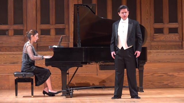Tenor Enrique Guzmán - "Despedida" (María Grever) смотреть онлайн