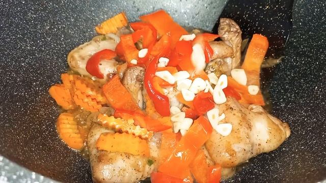САМЫЙ ЛЁГКИЙ И САМЫЙ ВКУСНЫЙ УЖИН❗КУРИНЫЕ КРЫЛЫШКИ С ОВОЩАМИ. ?Самый простой рецепт! Vkusno Doma_TV