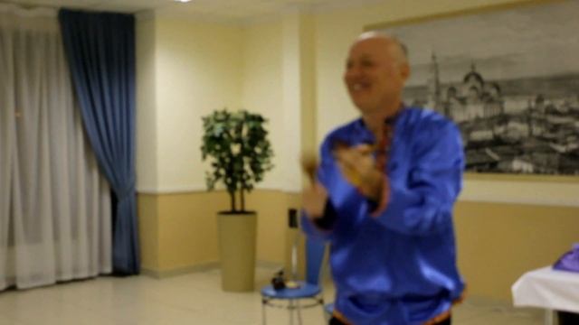 Соло на деревянных ложках. Музыкант Николай Засидкевич (Донецкий). Мастер на трёх ложках. смотреть онлайн