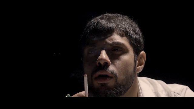 Xaliq Hüseyn - Maraqlı Deyilsən (Rəsmi Musiqi Videosu) смотреть онлайн