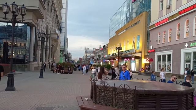 Medical Student life In Russia for Pakistan & Indian students | Yekaterinburg city center.. смотреть онлайн