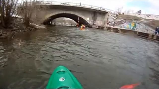 Открытие летнего водного сезона 2012 г. в Екатеринбурге смотреть онлайн