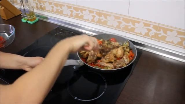 Испанское блюдо Паэлья