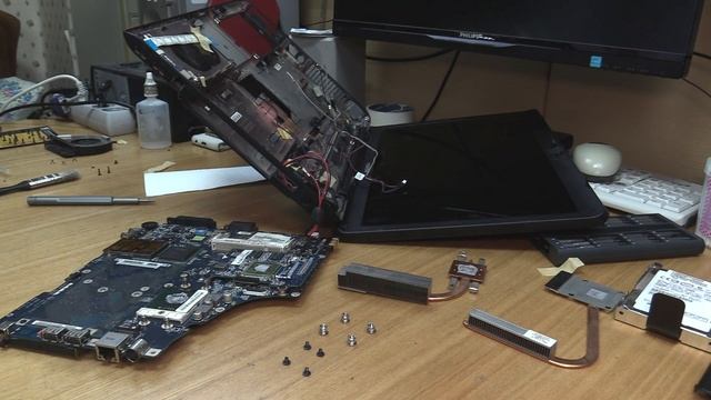 Обслуживание и тест ноутбука: Toshiba Satellite A200-1GS. Выпуск 180. смотреть онлайн