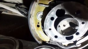 Замена задних колодок ВАЗ-2103 с эксцентриками. Нюансы/Проблемы при установке.