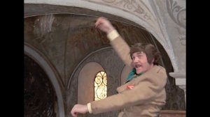 Иван Васильевич меняет профессию  - Живьём брать самозванцев