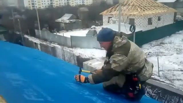 Зимний монтаж гибкой черепицы