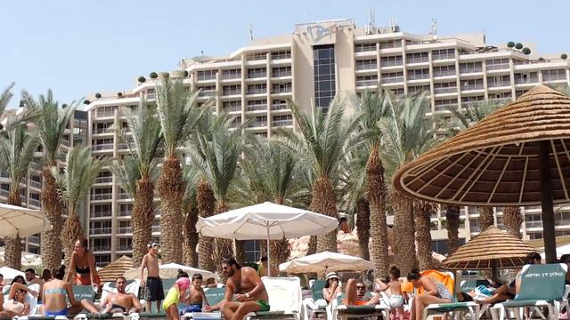 Эйлат. Панорама Эйлатского залива и пляжа -- Израиль смотреть онлайн