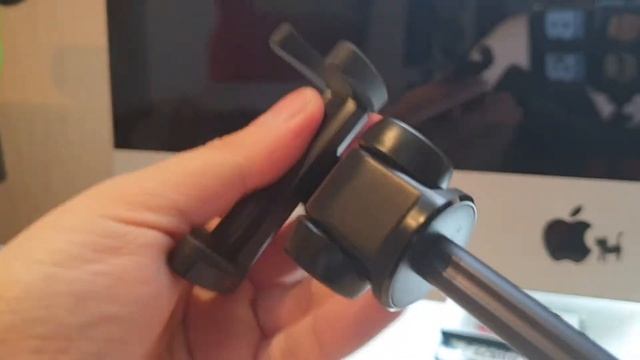 XIAOMI SELFIE TRIPOD смотреть онлайн