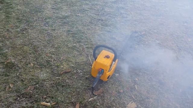 Partner R 16 vintage chainsaw Motorsäge very first smokey run смотреть онлайн