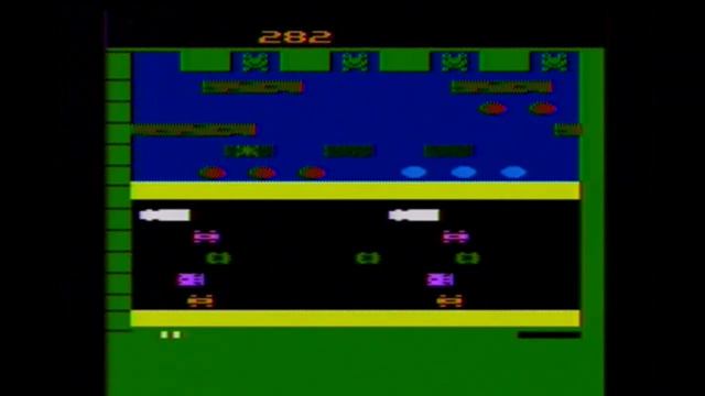 CLASSIC GAMES REVISITED - Frogger (Atari 2600) Review смотреть онлайн