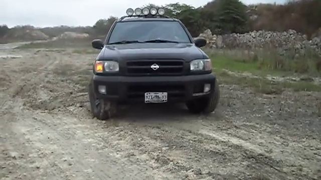 Nissan Pathfinder 2000 4x4