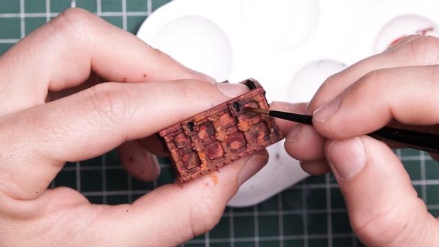 Rust effects with Chipping Medium & Crackle Paint (no airbrush) смотреть онлайн