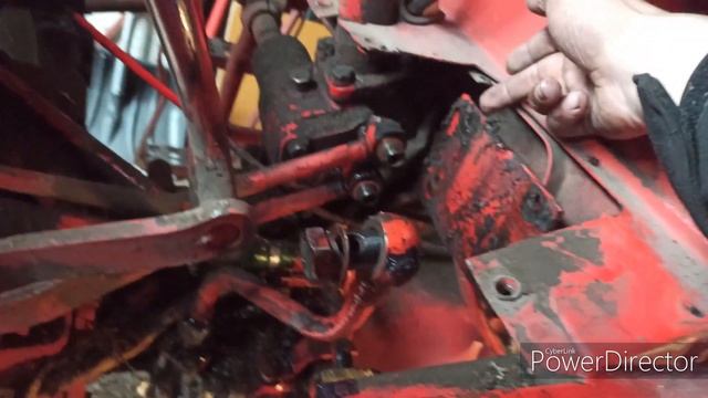 Как снять распределитель трактору Т-25 - Как я сняал распределитель трактору Т-25 смотреть онлайн