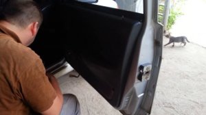 как снять обшивку двери ваз 2115 2114