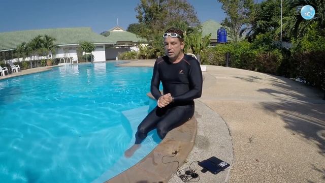 Как улучшить работу ног при Плавании Кролем – Простой и Полезный Прием! смотреть онлайн